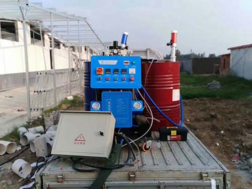 河南聚氨酯噴涂機養殖業保溫板發泡案例(圖2) 河南聚氨酯噴涂機養殖業保溫板發泡