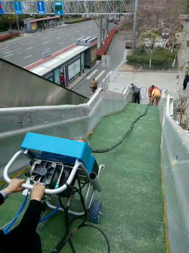 河北聚脲噴涂機(圖1) 河北聚脲噴涂機城市天橋聚脲施工案例