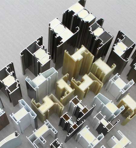 鋁型材填充發(fā)泡機(jī)(圖2) 聚氨酯斷橋鋁型材填充發(fā)泡機(jī)案例