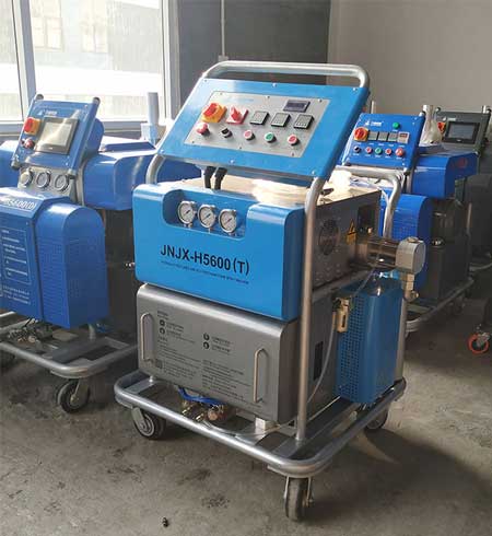 小型聚脲噴涂機(jī) 彩鋼頂棚防腐(圖1) H5600T小型聚脲噴涂機(jī)