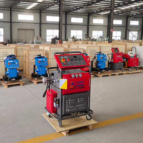 小型聚脲噴涂機(jī) 穩(wěn)定型(圖1) H5800小型聚脲噴涂機(jī)