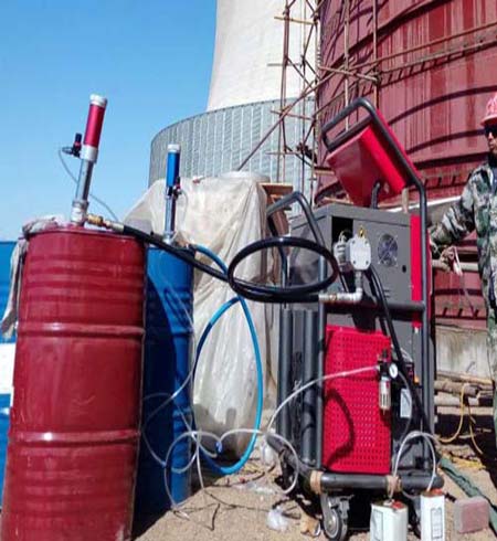 罐體防腐噴涂聚脲施工 小型聚脲噴涂機(jī)(圖1) 罐體防腐噴涂聚脲施工