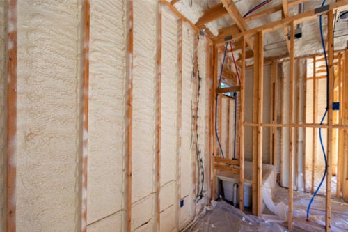 木屋聚氨酯噴涂保溫隔音民宿噴涂發泡保溫(圖2) 木屋聚氨酯噴涂保溫隔音民宿噴涂發泡保溫