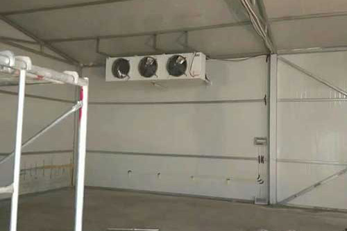 聚氨酯噴涂冷庫(kù)保溫保冷施工專(zhuān)用設(shè)備(圖4) 聚氨酯噴涂冷庫(kù)保溫保冷施工案例