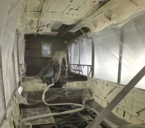 聚氨酯噴涂機 全車保溫噴涂聚氨酯泡沫(圖4) 全車保溫噴涂聚氨酯泡沫案例