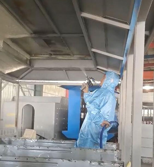 聚氨酯噴涂機 全車保溫噴涂聚氨酯泡沫(圖5) 全車保溫噴涂聚氨酯泡沫