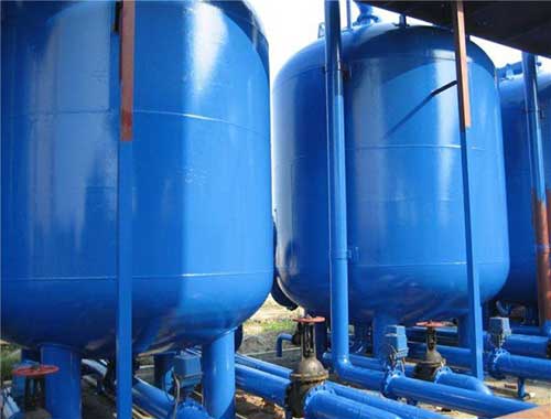 化工液體儲(chǔ)罐防腐聚脲施工(圖2) 化工液體儲(chǔ)罐防腐聚脲施工